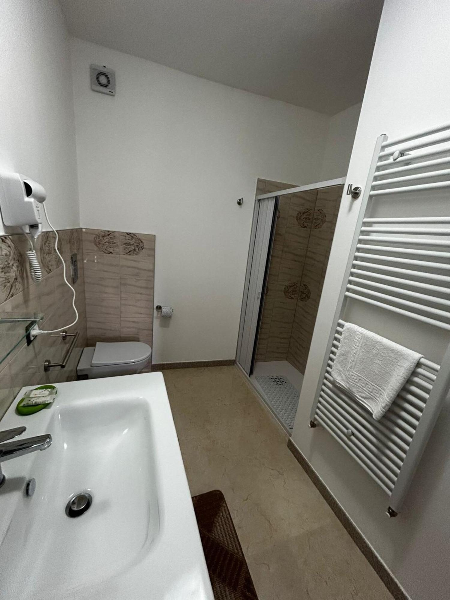 La Spiga Otel Gangi Dış mekan fotoğraf